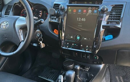 Toyota Hilux VII, 2015 год, 2 550 000 рублей, 17 фотография