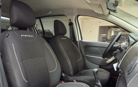 Renault Sandero II рестайлинг, 2019 год, 1 078 000 рублей, 16 фотография