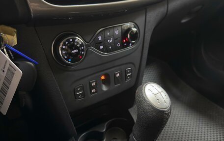 Renault Sandero II рестайлинг, 2019 год, 1 078 000 рублей, 14 фотография