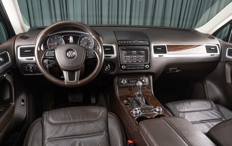 Volkswagen Touareg III, 2015 год, 2 529 000 рублей, 6 фотография