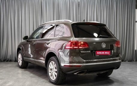 Volkswagen Touareg III, 2015 год, 2 529 000 рублей, 2 фотография