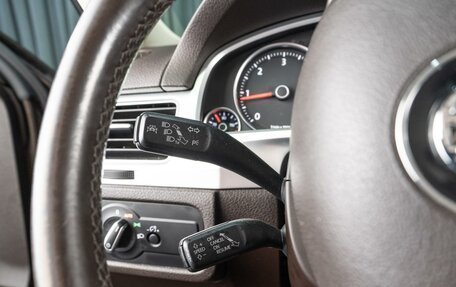 Volkswagen Touareg III, 2015 год, 2 529 000 рублей, 16 фотография