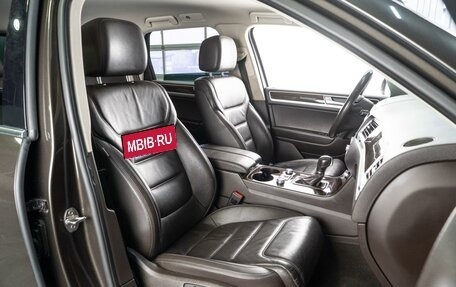 Volkswagen Touareg III, 2015 год, 2 529 000 рублей, 8 фотография