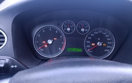 Ford Focus II рестайлинг, 2006 год, 600 000 рублей, 3 фотография