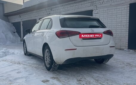 Mercedes-Benz A-Класс, 2018 год, 2 150 000 рублей, 3 фотография