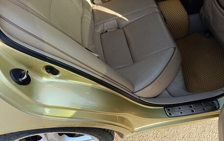 Toyota Altezza, 2002 год, 1 150 000 рублей, 14 фотография