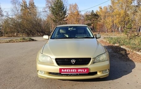Toyota Altezza, 2002 год, 1 150 000 рублей, 8 фотография
