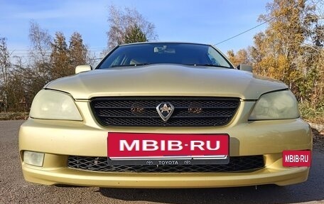 Toyota Altezza, 2002 год, 1 150 000 рублей, 10 фотография