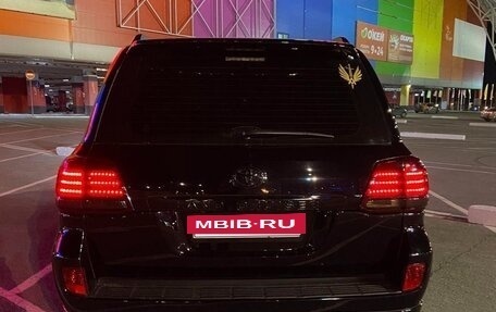 Toyota Land Cruiser 200, 2010 год, 3 799 000 рублей, 2 фотография