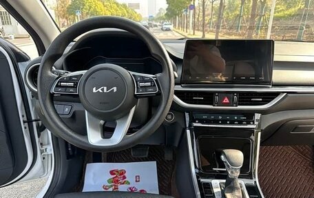 KIA K3, 2022 год, 1 820 000 рублей, 9 фотография