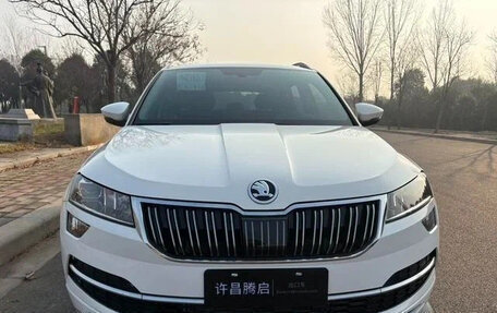 Skoda Karoq I, 2022 год, 1 756 003 рублей, 2 фотография