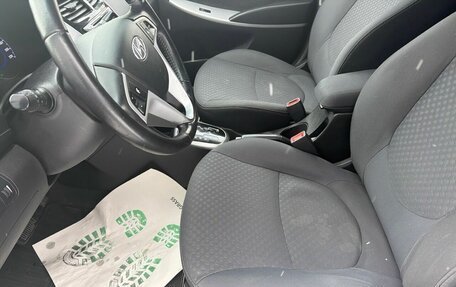 Hyundai Solaris II рестайлинг, 2012 год, 850 000 рублей, 6 фотография