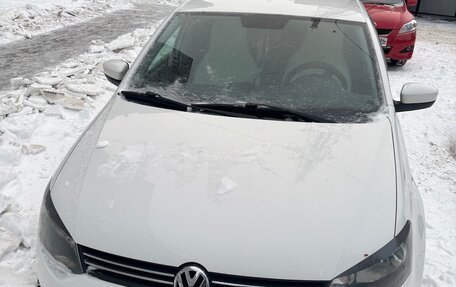 Volkswagen Polo VI (EU Market), 2013 год, 880 000 рублей, 1 фотография