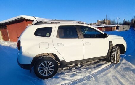 Renault Duster, 2022 год, 2 800 000 рублей, 2 фотография