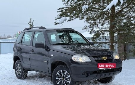 Chevrolet Niva I рестайлинг, 2017 год, 719 000 рублей, 22 фотография