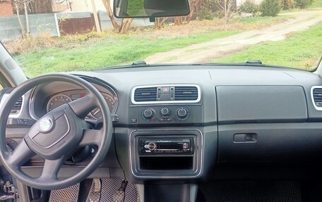 Skoda Fabia II, 2010 год, 565 000 рублей, 12 фотография