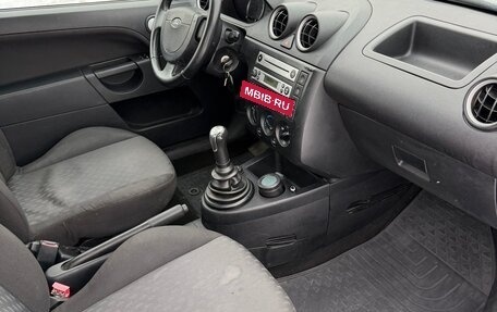 Ford Fiesta, 2005 год, 190 000 рублей, 19 фотография