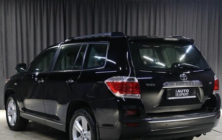 Toyota Highlander III, 2013 год, 1 899 000 рублей, 4 фотография