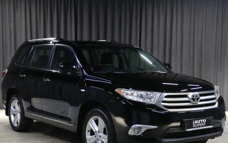 Toyota Highlander III, 2013 год, 1 899 000 рублей, 3 фотография