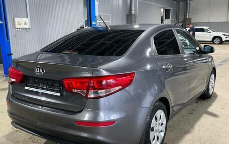 KIA Rio III рестайлинг, 2015 год, 750 000 рублей, 5 фотография