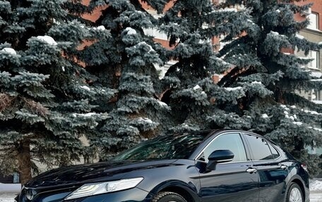 Toyota Camry, 2019 год, 3 590 000 рублей, 1 фотография