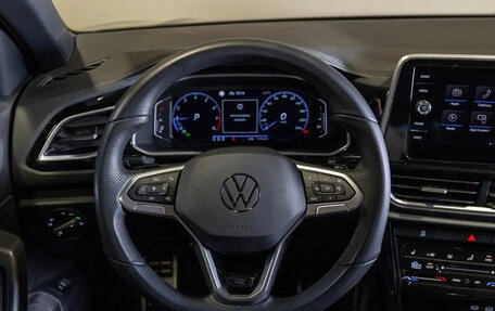 Volkswagen T-Roc I, 2022 год, 2 000 000 рублей, 13 фотография