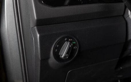 Volkswagen T-Roc I, 2022 год, 2 000 000 рублей, 34 фотография