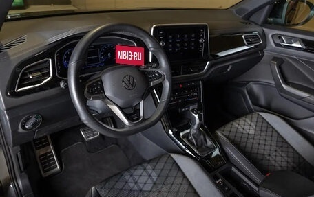 Volkswagen T-Roc I, 2022 год, 2 000 000 рублей, 26 фотография