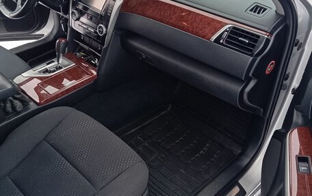 Toyota Camry, 2014 год, 1 790 000 рублей, 10 фотография