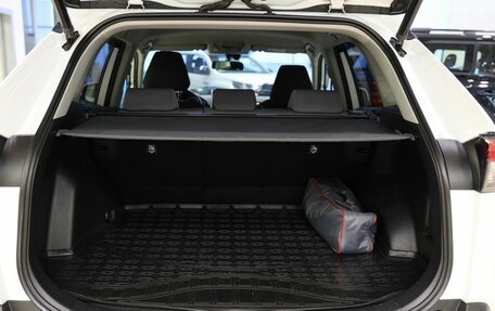 Toyota RAV4, 2019 год, 3 200 000 рублей, 8 фотография