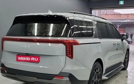 KIA Carnival, 2025 год, 6 100 000 рублей, 3 фотография
