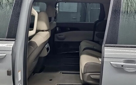 KIA Carnival, 2025 год, 6 100 000 рублей, 15 фотография