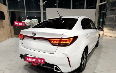 KIA Rio IV, 2021 год, 1 890 000 рублей, 31 фотография