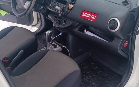 Nissan Note II рестайлинг, 2011 год, 700 000 рублей, 19 фотография