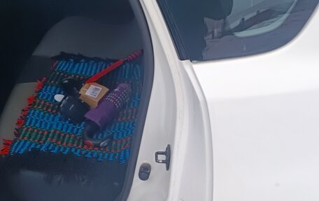 Nissan Note II рестайлинг, 2011 год, 700 000 рублей, 23 фотография