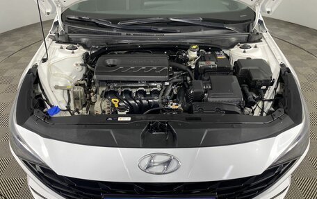 Hyundai Elantra, 2021 год, 1 850 000 рублей, 4 фотография