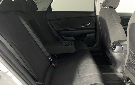 Hyundai Elantra, 2021 год, 1 850 000 рублей, 14 фотография