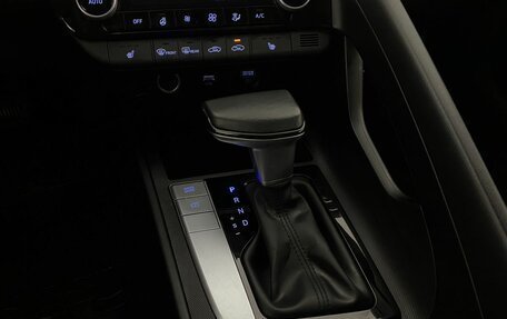 Hyundai Elantra, 2021 год, 1 850 000 рублей, 17 фотография