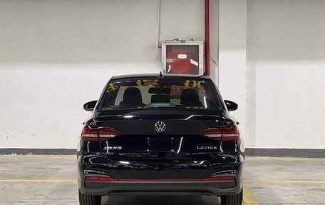 Volkswagen Lavida, 2022 год, 1 805 000 рублей, 5 фотография