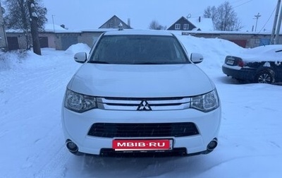 Mitsubishi Outlander III рестайлинг 3, 2014 год, 1 550 000 рублей, 1 фотография