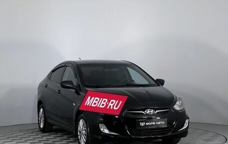 Hyundai Solaris II рестайлинг, 2013 год, 825 000 рублей, 2 фотография