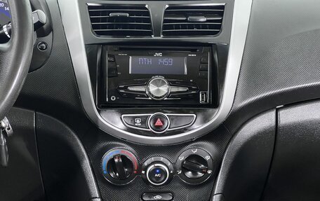 Hyundai Solaris II рестайлинг, 2013 год, 825 000 рублей, 15 фотография