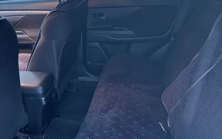 Mitsubishi Outlander III рестайлинг 3, 2014 год, 1 550 000 рублей, 17 фотография