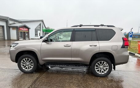 Toyota Land Cruiser Prado 150 рестайлинг 2, 2018 год, 5 300 000 рублей, 10 фотография