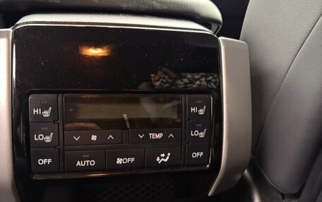 Toyota Land Cruiser Prado 150 рестайлинг 2, 2018 год, 5 300 000 рублей, 15 фотография