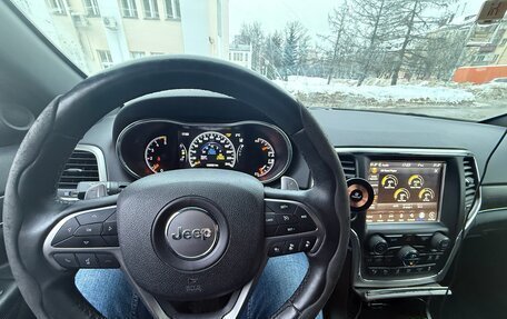 Jeep Grand Cherokee, 2018 год, 4 000 000 рублей, 6 фотография