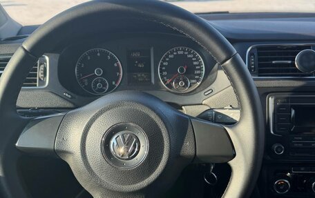 Volkswagen Jetta VI, 2011 год, 1 190 000 рублей, 8 фотография