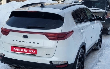 KIA Sportage IV рестайлинг, 2021 год, 2 590 000 рублей, 3 фотография