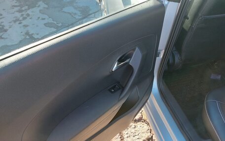 Volkswagen Polo VI (EU Market), 2015 год, 1 559 000 рублей, 16 фотография