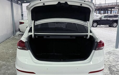 Hyundai Elantra VI рестайлинг, 2017 год, 1 699 000 рублей, 9 фотография